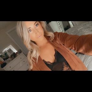 Meet your Posher, Erica